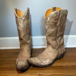 Old Gringo Sz. 10B embroidered cowgirl boots